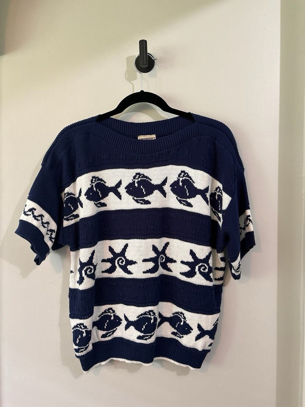 VINTAGE Knitmakers Fish Nautical Sweater Women Large Short Sleeve Navy White